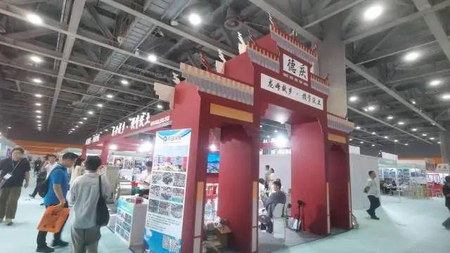 上午谈生意下午逛工厂!肇企开启全球“抢单”模式(图14) 上午谈生意下午逛工厂!肇企开启全球“抢单”模式(图14)