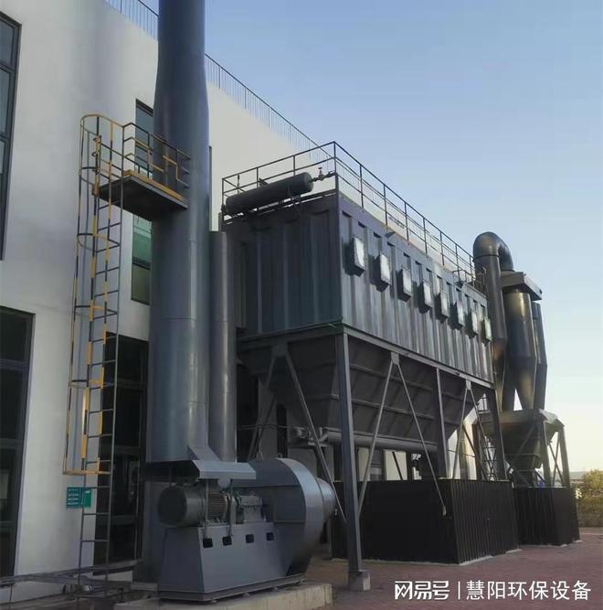 铝厂熔铸车间布袋除尘器耐高温、耐腐蚀、除尘效率高(图1) 铝厂熔铸车间布袋除尘器耐高温、耐腐蚀、除尘效率高(图1)